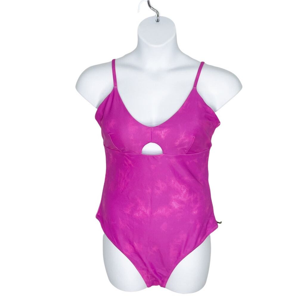 Old Navy Keyhole Front Swimsuit Fuchsia XL Tall NEW
